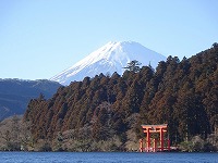 20181024-hakone_ashinoko_hujisan_jinja_201701_itouya.jpg
