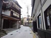 20190402-yumotodoori_onsengai_onsenba_201904_itouya.jpg